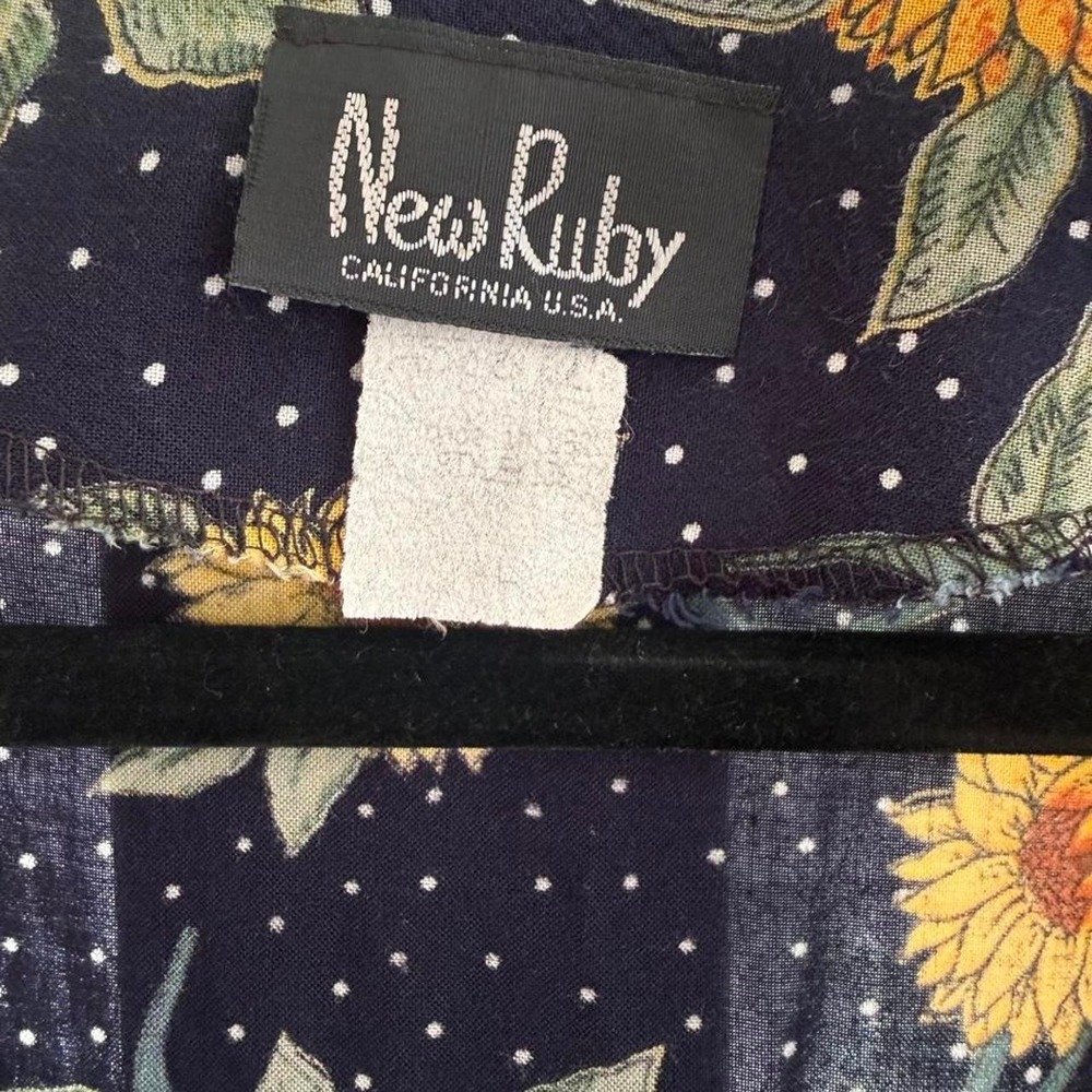 Vintage 90s Sunflower Cottagecore Babydoll Dress with Pearl Buttons - Picture 2 of 8